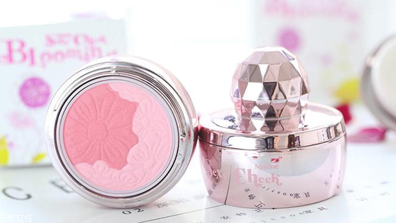 桃粉色腮紅適合黃皮嗎 2022桃粉色腮紅暢銷產(chǎn)品盤點 桃粉色腮紅適合黃皮嗎 2022桃粉色腮紅暢銷產(chǎn)品盤點