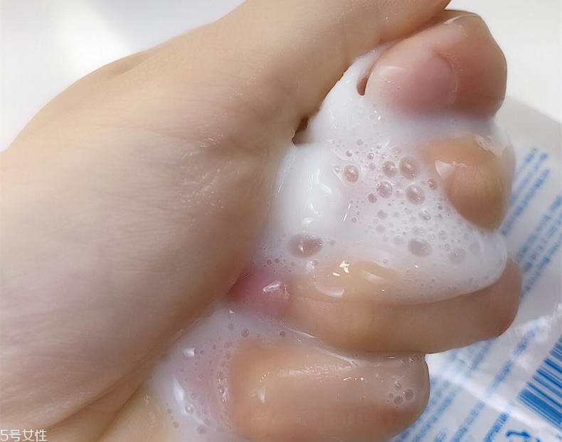 23yearsold蠶絲面膜多久敷一次 23歲面膜刺痛嗎 23yearsold蠶絲面膜多久敷一次 23歲面膜刺痛嗎