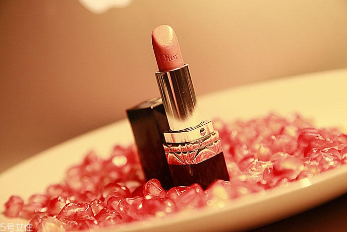 迪奧彩妝哪些產(chǎn)品好用 dior2022最火爆單品 迪奧彩妝哪些產(chǎn)品好用 dior2022最火爆單品