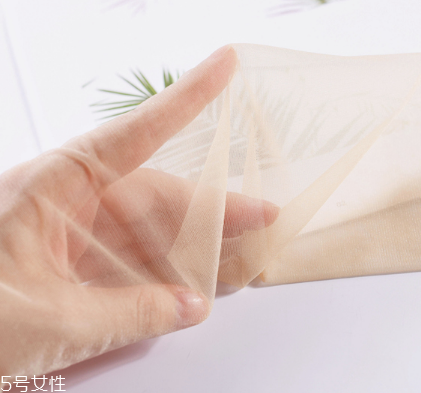 絲襪什么材質(zhì)的好？絲襪材質(zhì)對(duì)比