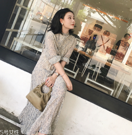 拍照穿什么衣服好看？最適合拍照的衣服推薦