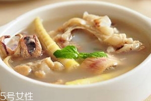 墨魚排骨湯的禁忌人群 墨魚排骨湯哪些人不宜喝 墨魚排骨湯的禁忌人群 墨魚排骨湯哪些人不宜喝