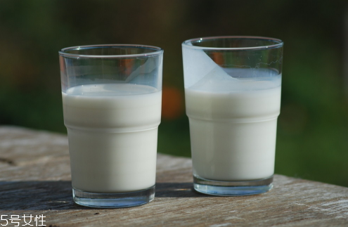 自制面膜用什么牛奶好 自制面膜的好處和壞處 自制面膜用什么牛奶好 自制面膜的好處和壞處