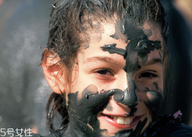 死海泥面膜哪個牌子好 死海泥面膜的作用 死海泥面膜哪個牌子好 死海泥面膜的作用