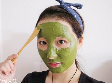 泥狀面膜適合什么膚質(zhì) 使用泥狀面膜的注意事項(xiàng) 泥狀面膜適合什么膚質(zhì) 使用泥狀面膜的注意事項(xiàng)