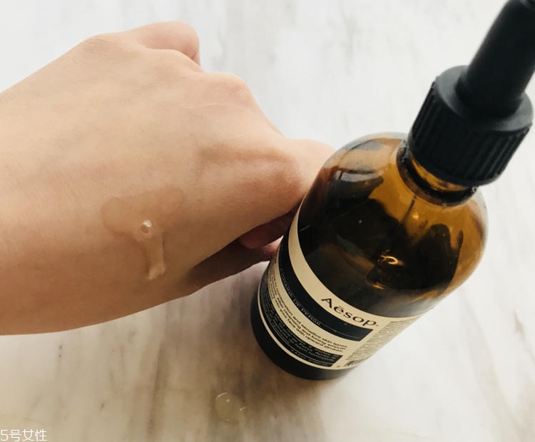伊索香芹籽精華每次用幾滴 aesop精華能直接上臉嗎 伊索香芹籽精華每次用幾滴 aesop精華能直接上臉嗎