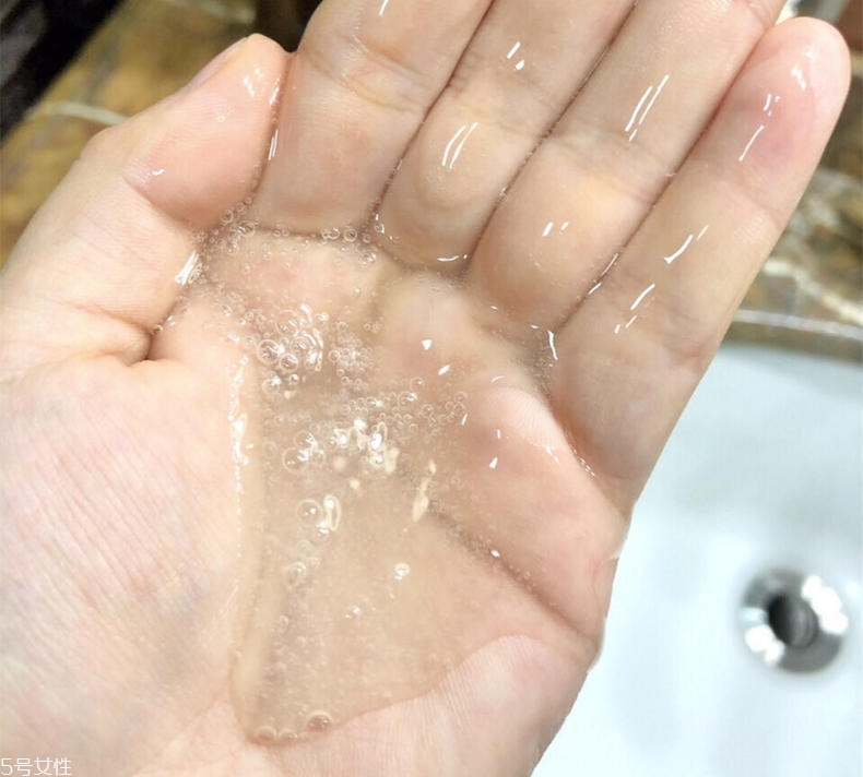 pure smile藝妓臉譜面膜有幾個(gè)版本？適合敏感肌嗎？