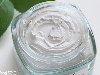 泥膜和面膜能同時用嗎 泥膜使用之前可以熱敷臉部 泥膜和面膜能同時用嗎 泥膜使用之前可以熱敷臉部