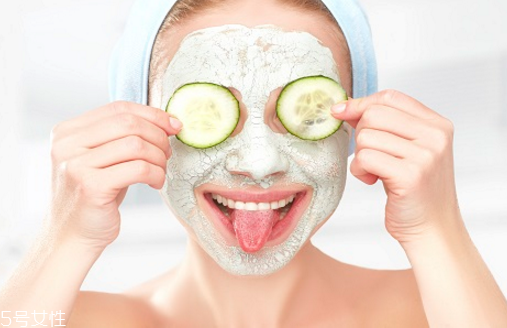 自制面膜用什么牛奶好 自制面膜的好處和壞處 自制面膜用什么牛奶好 自制面膜的好處和壞處