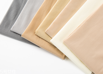 絲襪穿在內(nèi)褲里還是外？絲襪穿在內(nèi)褲外面嗎