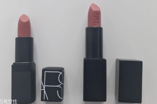 nars豆沙色口紅有幾支？nars兩款豆沙色對比試色