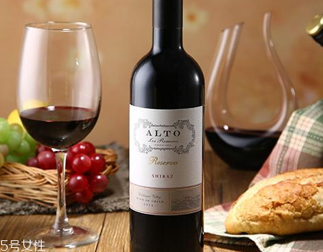 紅葡萄酒可以帶上火車嗎 乘坐高鐵可以帶紅酒上車嗎 紅葡萄酒可以帶上火車嗎 乘坐高鐵可以帶紅酒上車嗎