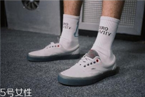 vans聯(lián)名c2h4太空零重力系列板鞋發(fā)售時間_多少錢？