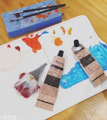 伊索護手霜多少錢 伊索aesop賦活芳香護手霜使用測評 伊索護手霜多少錢 伊索aesop賦活芳香護手霜使用測評