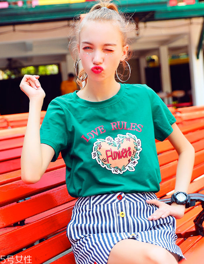 夏天穿什么顏色短袖好看？最好看的短袖顏色推薦