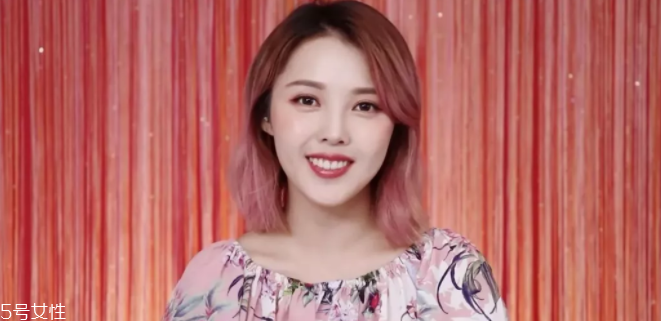 珊瑚色腮紅配什么眼影 珊瑚色腮紅搭什么眉毛顏色 珊瑚色腮紅配什么眼影 珊瑚色腮紅搭什么眉毛顏色