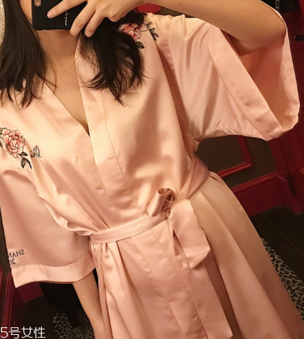 睡衣腰帶怎么系？睡衣腰帶常見系法