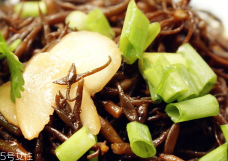 羊棲菜孕婦可以吃嗎 羊棲菜的宜忌人群 羊棲菜孕婦可以吃嗎 羊棲菜的宜忌人群