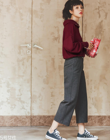 運(yùn)動(dòng)風(fēng)怎么搭配更時(shí)髦？運(yùn)動(dòng)風(fēng)搭配推薦