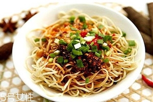 涼面可以帶上飛機(jī)嗎 涼面可以帶上飛機(jī)嗎