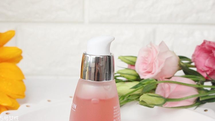 darphin多效舒緩精華液敏感肌能用嗎？油皮能用嗎？