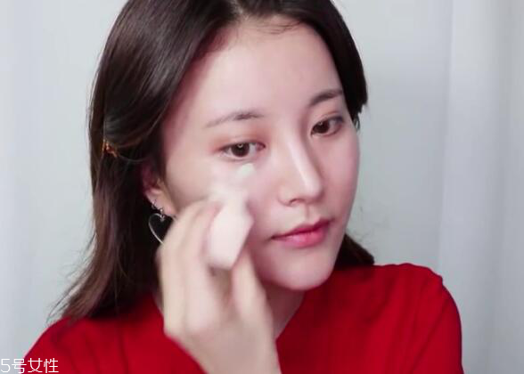 西柚色眼影適合什么人 西柚色眼影適合的膚色 西柚色眼影適合什么人 西柚色眼影適合的膚色