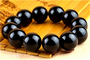 黑瑪瑙手串多少顆？黑瑪瑙手串顆數(shù)講究