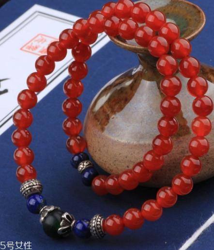 瑪瑙可以和銀一起戴嗎？瑪瑙和銀戴在一起的影響