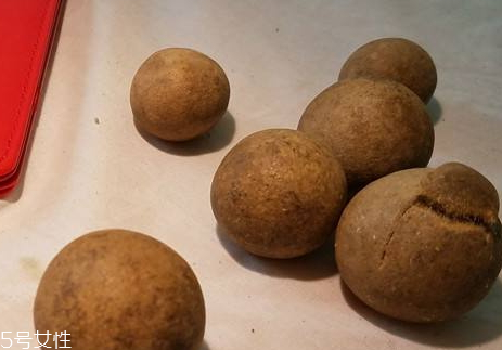 羊?qū)殐r格多少錢一克 2018年羊?qū)毝嗌馘X一克 羊?qū)殐r格多少錢一克 2018年羊?qū)毝嗌馘X一克