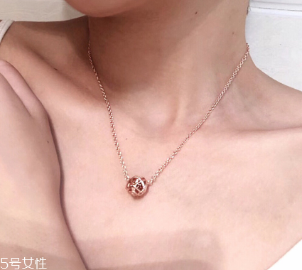 項(xiàng)鏈突然斷了預(yù)示什么？項(xiàng)鏈突然斷了的預(yù)兆