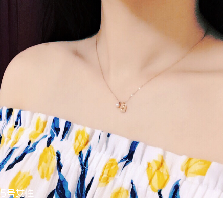 項(xiàng)鏈用火燒會(huì)發(fā)黑嗎？項(xiàng)鏈用火燒會(huì)不會(huì)變黑