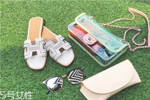 香奈兒透明包袋多少錢？香奈兒透明包包價(jià)格