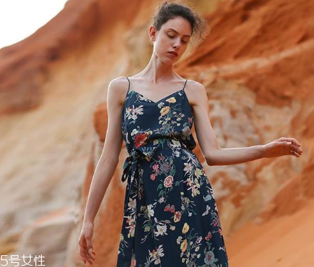 內(nèi)衣外穿怎么搭配？內(nèi)衣外穿搭配技巧