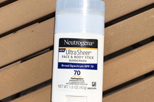 露得清防曬棒怎么樣？露得清防曬棒怎么用