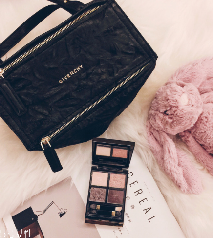 紀(jì)梵希潘多拉盒子包尺寸多大？紀(jì)梵希潘多拉包包尺寸