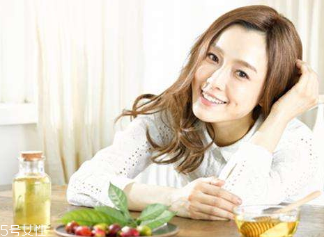 果本護(hù)膚品多少錢一套 果本是哪個(gè)國家的品牌 果本護(hù)膚品多少錢一套 果本是哪個(gè)國家的品牌