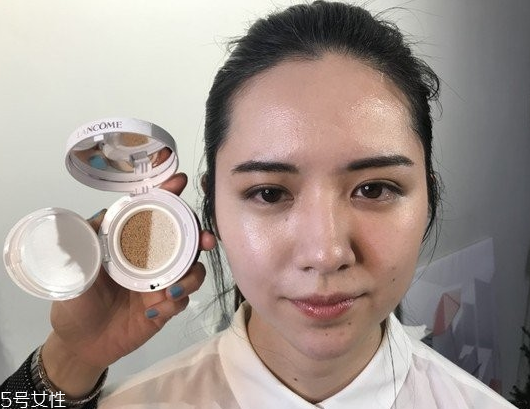 2018氣墊有什么新產(chǎn)品 2018熱銷大牌底妝盤點(diǎn) 2018氣墊有什么新產(chǎn)品 2018熱銷大牌底妝盤點(diǎn)