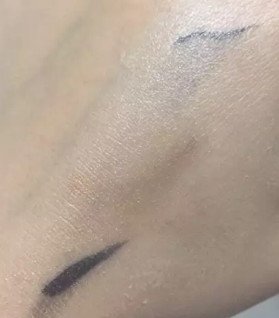 用防曬棒會(huì)花妝嗎？化妝了還能用防曬棒嗎