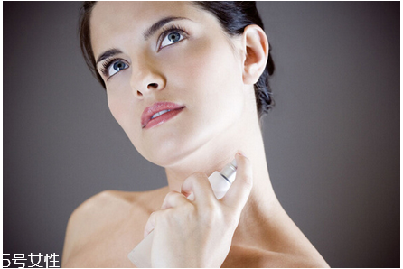 夏季適合的香水推薦 2022最好聞的香水 夏季適合的香水推薦 2022最好聞的香水