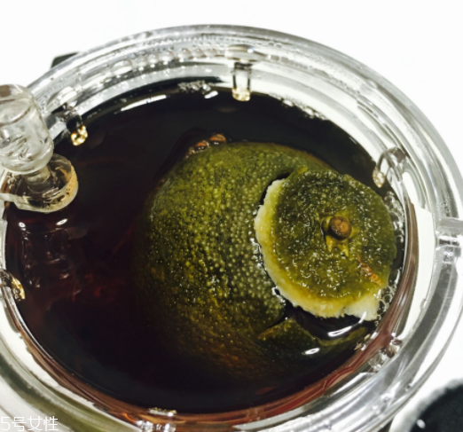 小青柑能隔夜喝嗎？隔夜的小青柑還能喝嗎？