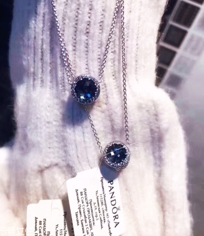 項(xiàng)鏈上刻什么字好？項(xiàng)鏈上一般刻什么字