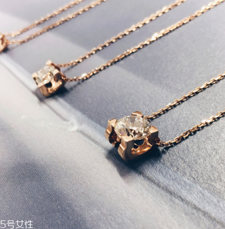 項(xiàng)鏈?zhǔn)裁搭伾每?？?xiàng)鏈顏色怎么選擇