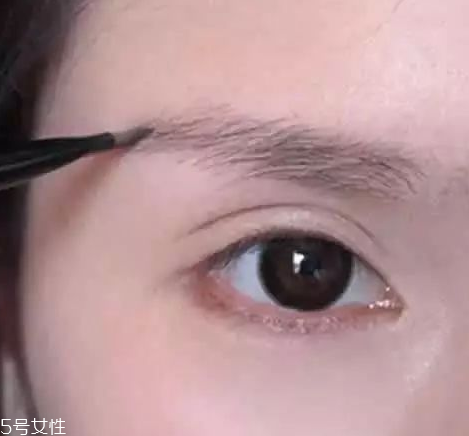 漢服唇妝怎么化 漢服唇妝適合什么顏色 漢服唇妝怎么化 漢服唇妝適合什么顏色