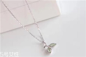 項鏈戴久了會變黑嗎？項鏈時間長了會變黑嗎