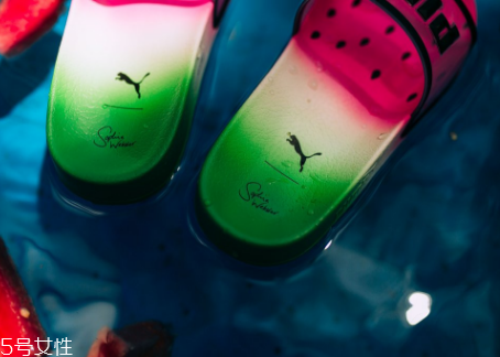 sophia webster聯(lián)名puma西瓜拖鞋多少錢(qián)_在哪買(mǎi)？