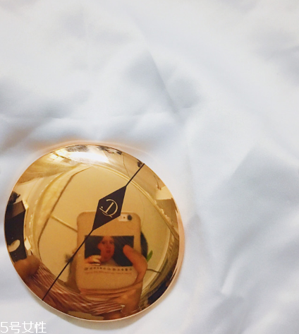 charlotte tilbury無暇極細(xì)蜜粉餅好用嗎 ct粉餅使用測(cè)評(píng) charlotte tilbury無暇極細(xì)蜜粉餅好用嗎 ct粉餅使用測(cè)評(píng)