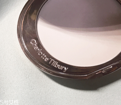 charlotte tilbury無暇極細(xì)蜜粉餅好用嗎 ct粉餅使用測(cè)評(píng) charlotte tilbury無暇極細(xì)蜜粉餅好用嗎 ct粉餅使用測(cè)評(píng)