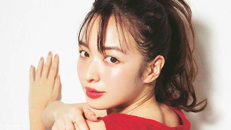 韓系姐姐妝怎么化 溫柔輕熟妝容教程 韓系姐姐妝怎么化 溫柔輕熟妝容教程