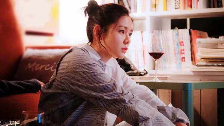 韓系姐姐妝怎么化 溫柔輕熟妝容教程 韓系姐姐妝怎么化 溫柔輕熟妝容教程