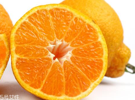 丑柑不能和什么一起吃 丑柑的吃法 丑柑不能和什么一起吃 丑柑的吃法